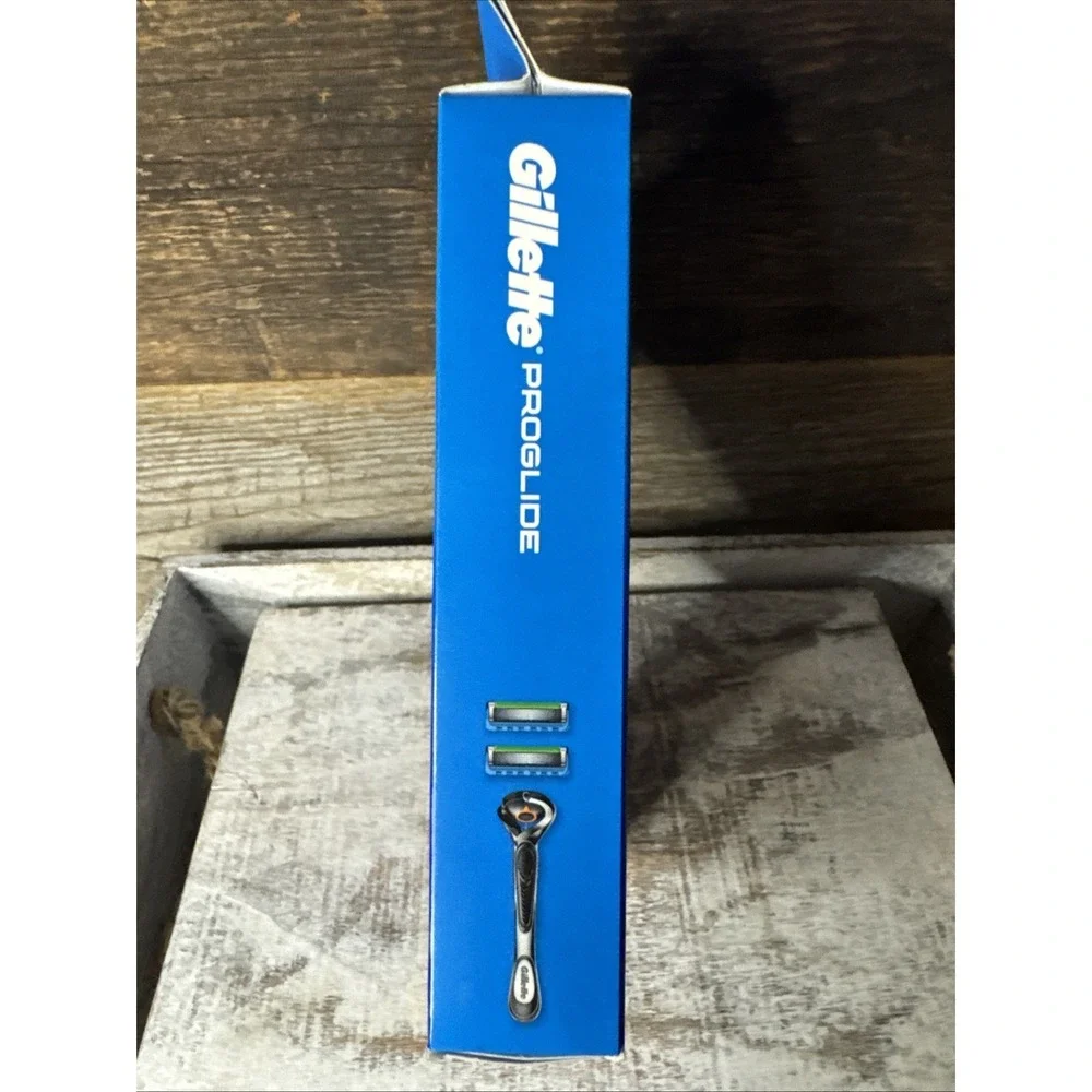 Gillette Fusion5‎ ProGlide Handle + 2 Blade Refills NEW